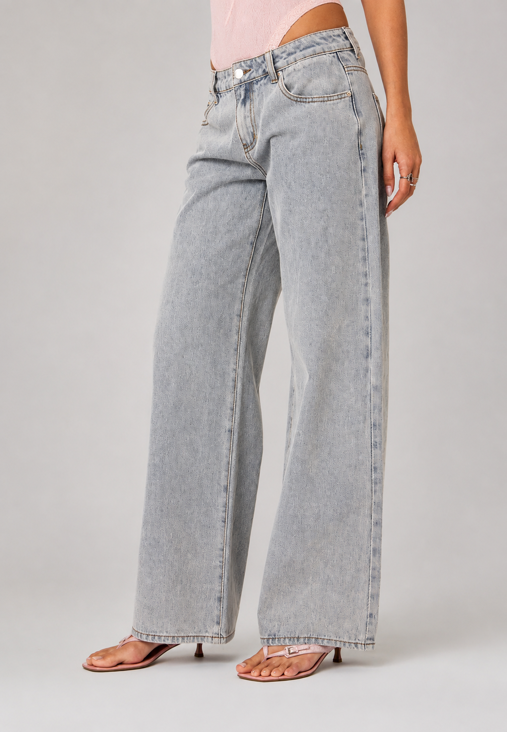 Damesjeans met lage taille, wijde pijpen en lange lengte - Kerstin