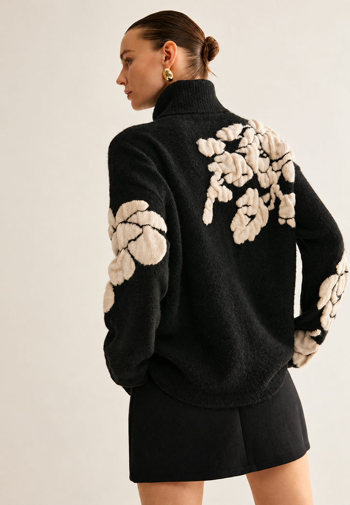 Ruime damestrui met hoge hals en bloemmotief in jacquard - Briseida