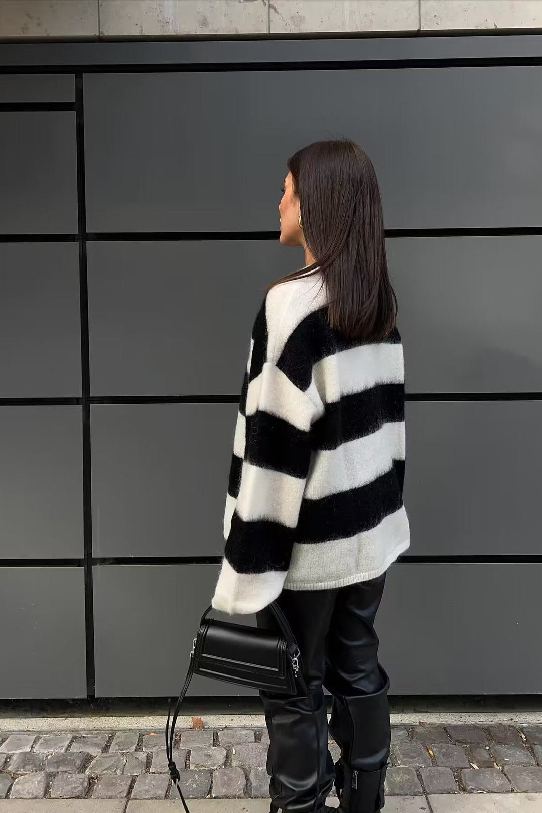 Oversized damessweater met ronde hals en afhangende schouders - Hanna