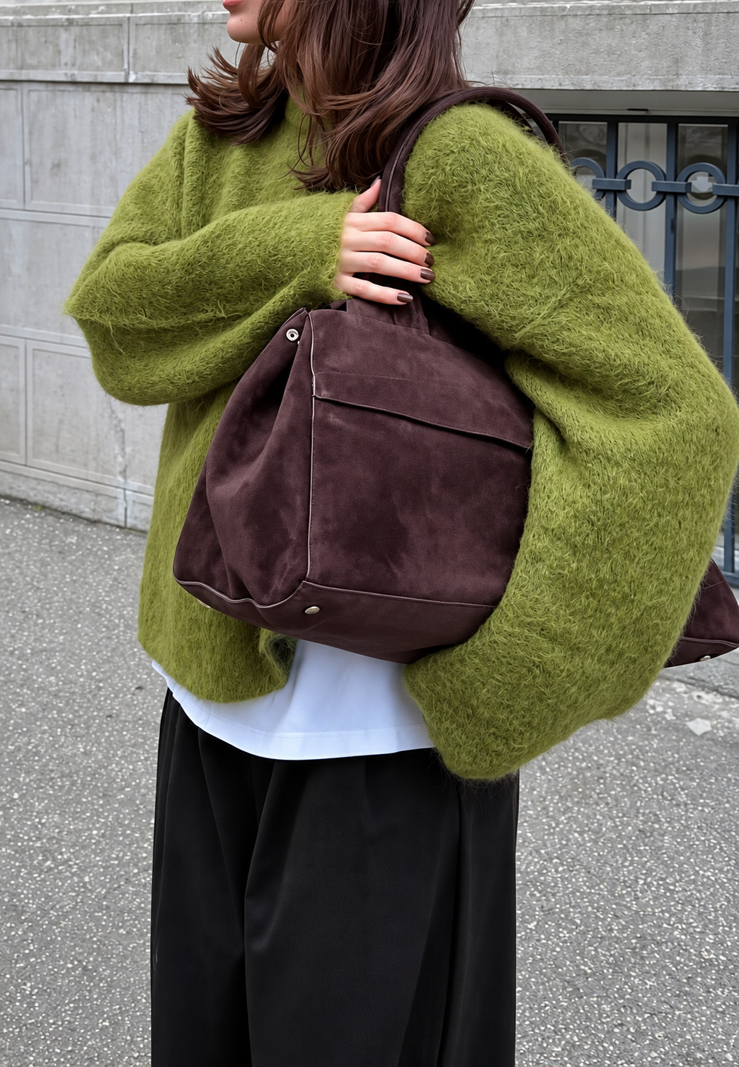 Oversized damestrui van pluizig breisel met ronde hals - Agneta