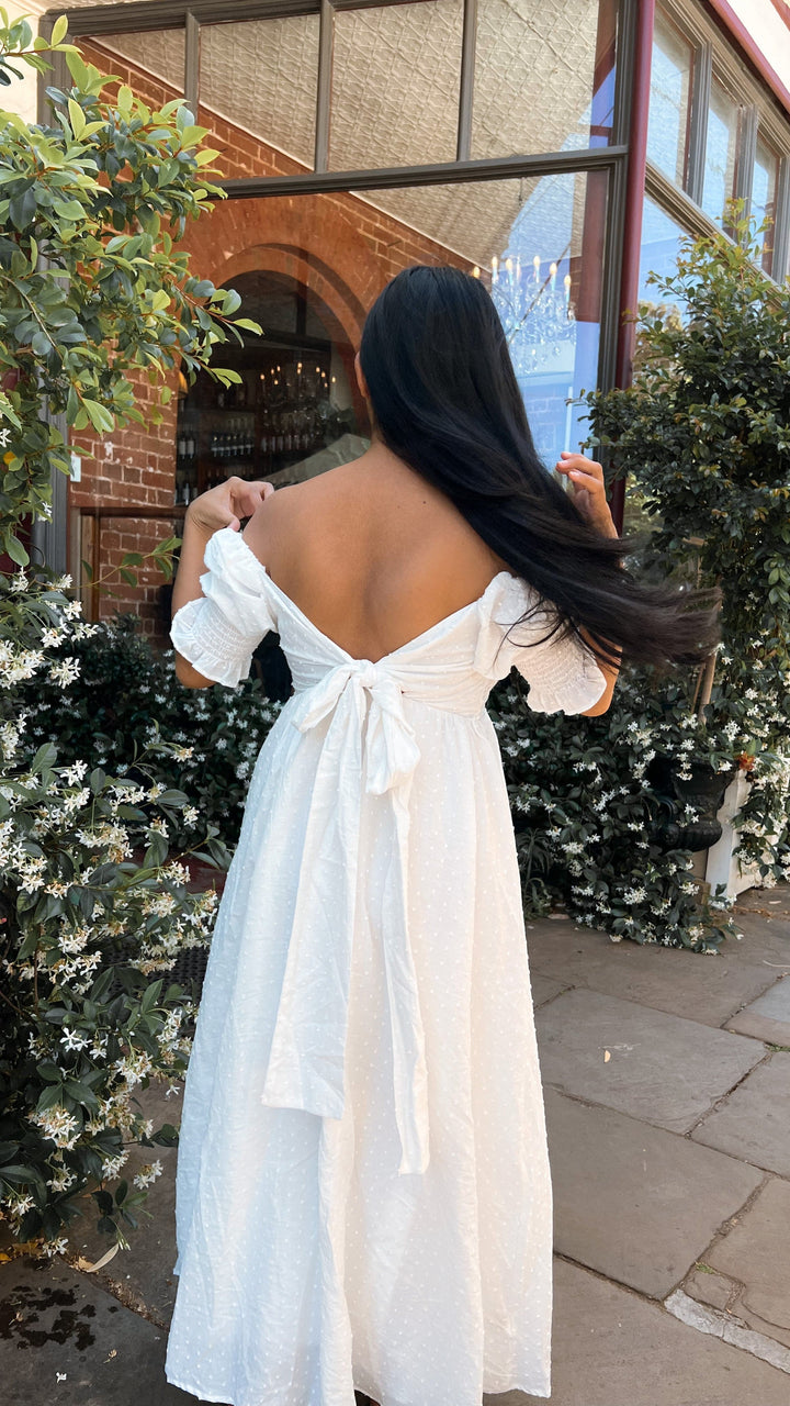 Witte midi-jurk met blote schouders voor dames - Renata