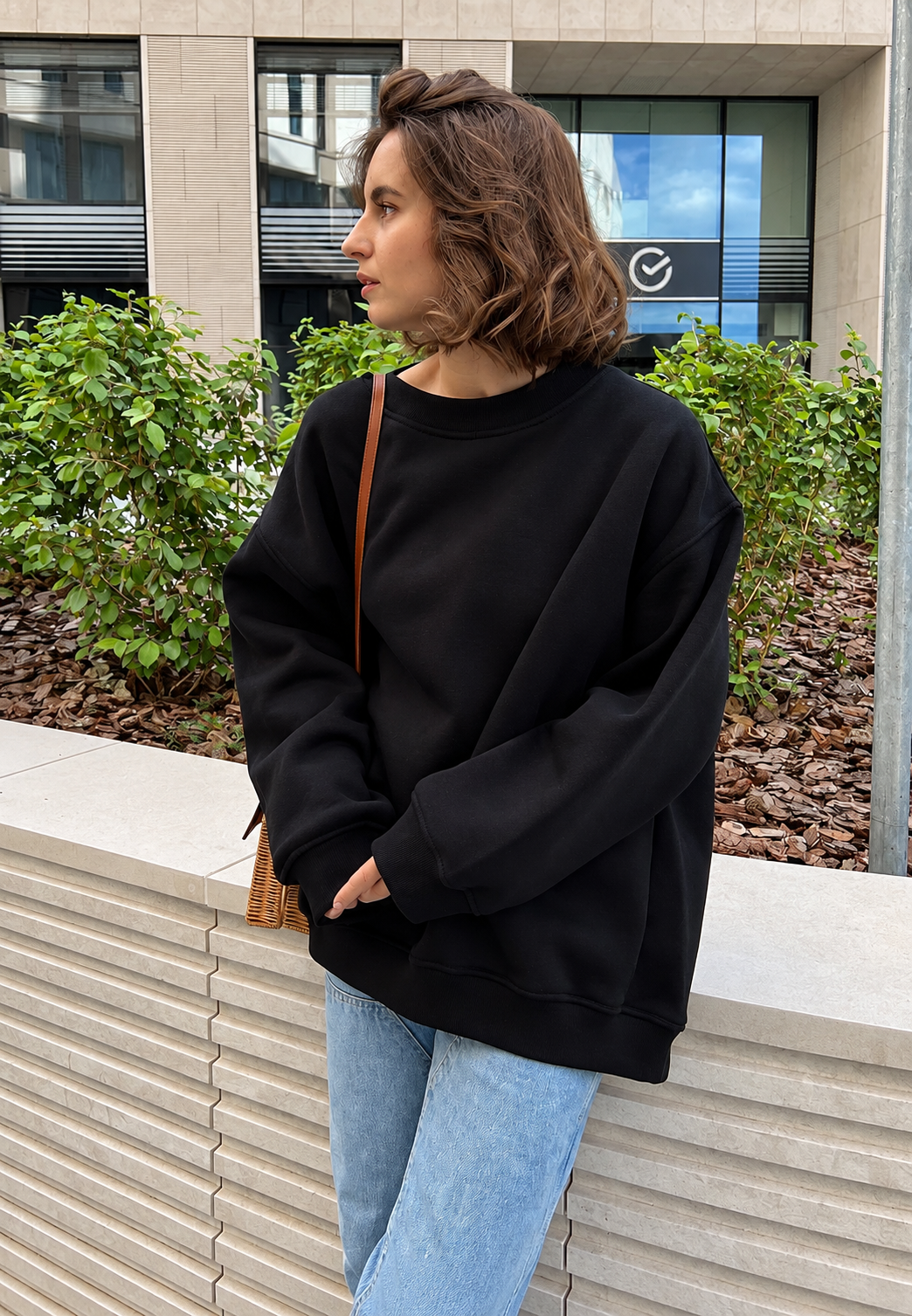Oversized damessweater met ronde hals en afhangende schouders - Dagny